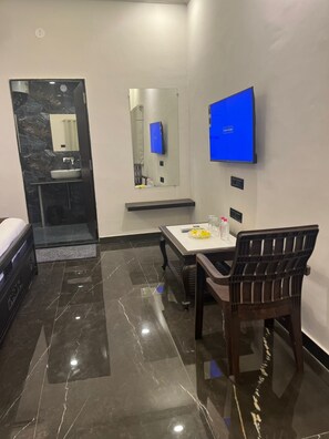 Deluxe Double Room, Marina View | Desk, free WiFi - Virasat 1969 (Udaipur)