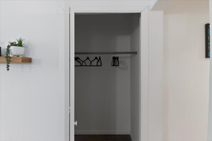 Unclassified image, 5 of 13, button -  1-bedroom apartment and Bed Sofa in vibrant Detroit -near HOSPITAL (Detroit)