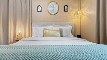 4 bedrooms, iron/ironing board, WiFi, bed sheets