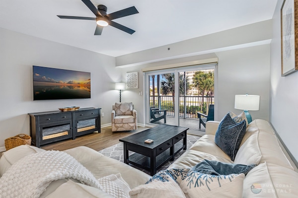 Spacious Living Room Area
