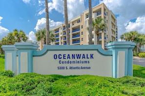 Exterior - Oceanwalk Condo with Pool, Hot Tub, Tennis & Trails! Walk to no-drive beach! (New Smyrna Beach)