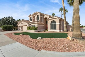 Exterior - Casa del Sol Scottsdale | Pool • Hot Tub • Sleeps 12 (Scottsdale)