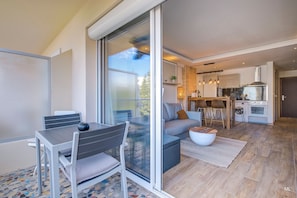 Interior - Le Wilson Palace - 3-star studio - 300 m from beach and town center (Antibes)