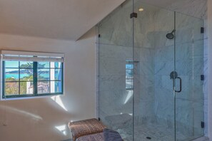 Shower, hair dryer, towels - 4002 La Maubeche - Updated Home on Carmel Point (Carmel)