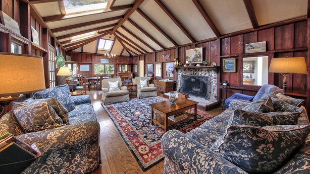 Unclassified image, 1 of 29, button - 4010 El Jardin Viejo, Carmel Point Home Near Beach (Carmel)