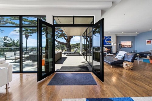 4011 Big Little Lies - Modern, Oceanfront Home
