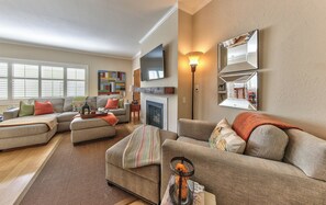 Smart TV, fireplace, DVD player