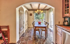 Dining - 4022 Lilacs and Laughter - Old World Charm, Garden (Carmel)