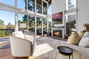 TV, fireplace - 4024 Tree House - Golf Course Condo at Quail Lodge (Carmel)