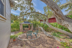 Terrace/patio - 4028 Brambles - Just 5 Blocks from Downtown Carmel (Carmel)