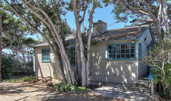 Exterior - 4036 Upside - Beach House 1 Block Walk to Beach (Carmel)