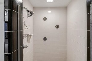 Shower, hair dryer, towels - 4045 Mission Hill ~ Mission Ranch, Point Lobos View (Carmel)