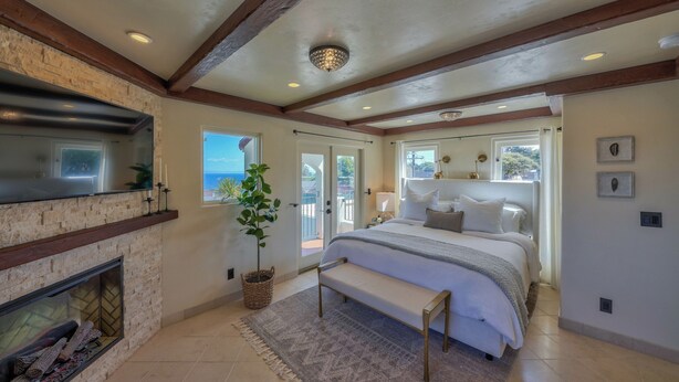 2 bedrooms, desk, iron/ironing board, free WiFi - 4054 Casita Del Mar II, Bay View Mediterranean Gem (Pacific Grove)