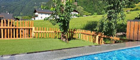 Habitación básica doble, vistas al patio | Terraza o patio