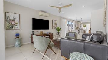 Apartment | Living room