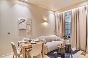Living area - Apartment Suite Saint Germain / Rue de Rennes (Paris)