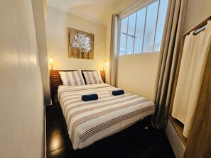 Iron/ironing board - Bright apartment in Cannes for 5 people (Cannes)