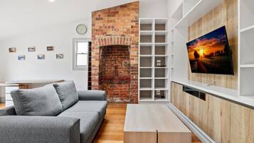 Apartment | Living room