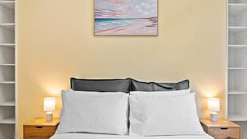 Apartment | 4 bedrooms, laptop workspace, bed sheets