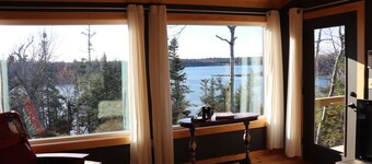 Stunning 2-story cabin retreat with AC on a tranquil ocean bay