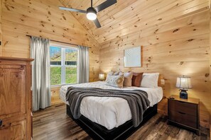 3 bedrooms, WiFi, bed sheets - Modern Pigeon Forge Cabin | Hot Tub, Game Loft (Pigeon Forge)