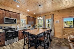 Coffee/tea maker, fridge, microwave, oven - Modern Pigeon Forge Cabin | Hot Tub, Game Loft (Pigeon Forge)