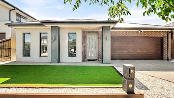 Apartment | Reception