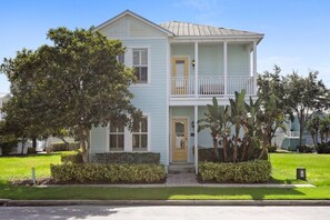 Exterior - 1432 Villa- 4BD Pool/Spa-sleeps 14 (Kissimmee)