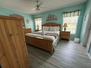 4 bedrooms, iron/ironing board, travel cot - 1589Pool House 4bd Villa with game room (Kissimmee)