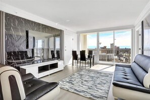 Smart TV - Amazing 1 Bedroom&1Bath  OCEAN-VIEW Condo (Davenport)