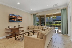 Smart TV, video games - 480 Lasso Drive480 Lasso Drive (Kissimmee)