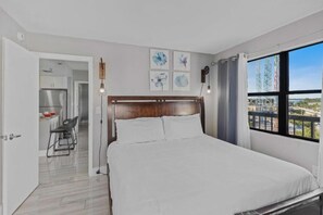 2 chambres, fer et planche à repasser, lit parapluie