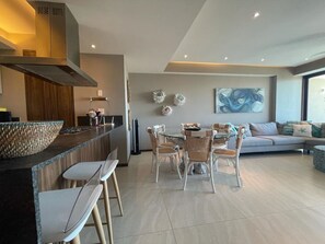Dining - MF-3-Acapulco Mexico Beach front 3bedroom (Acapulco)