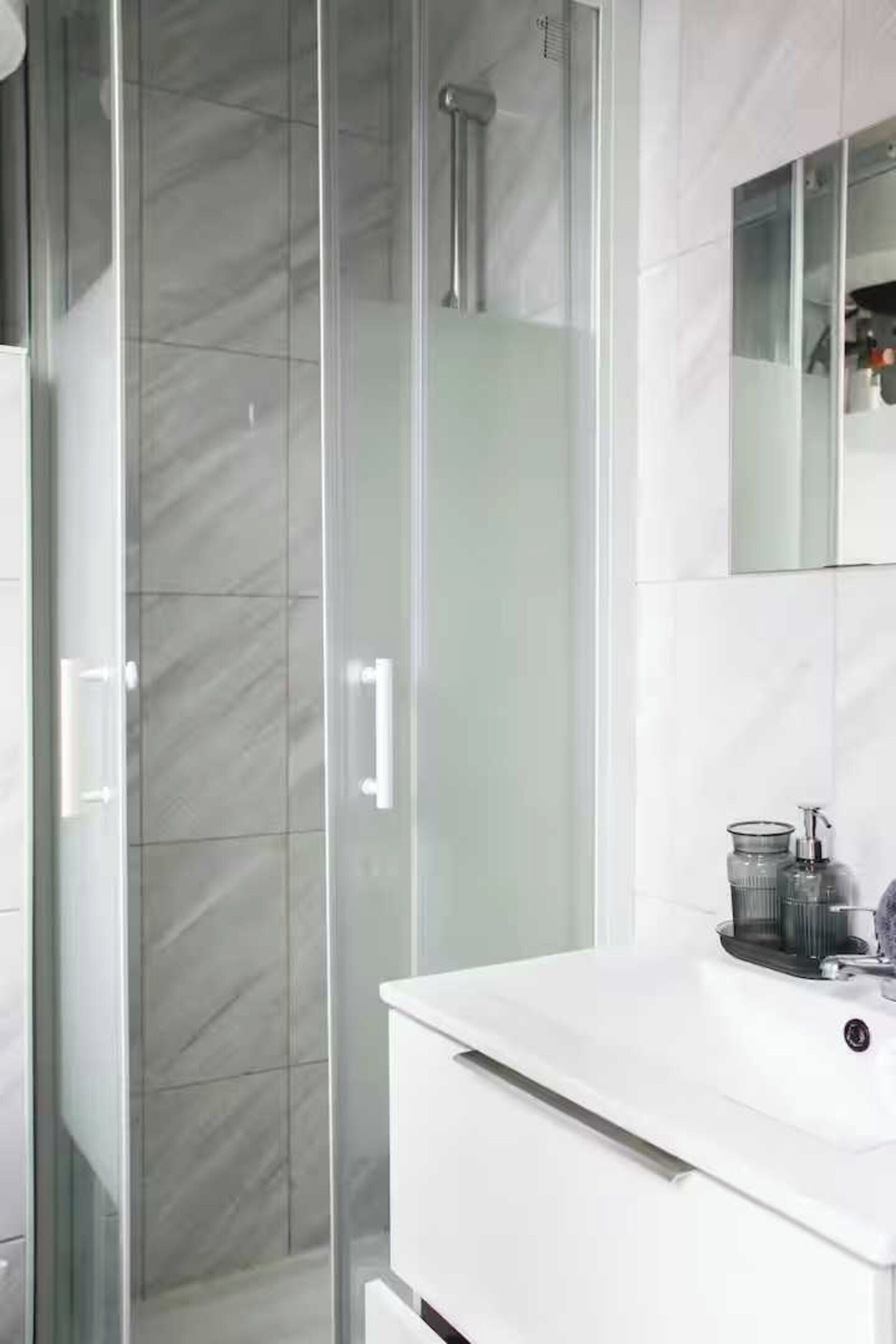 Apartment | Bathroom