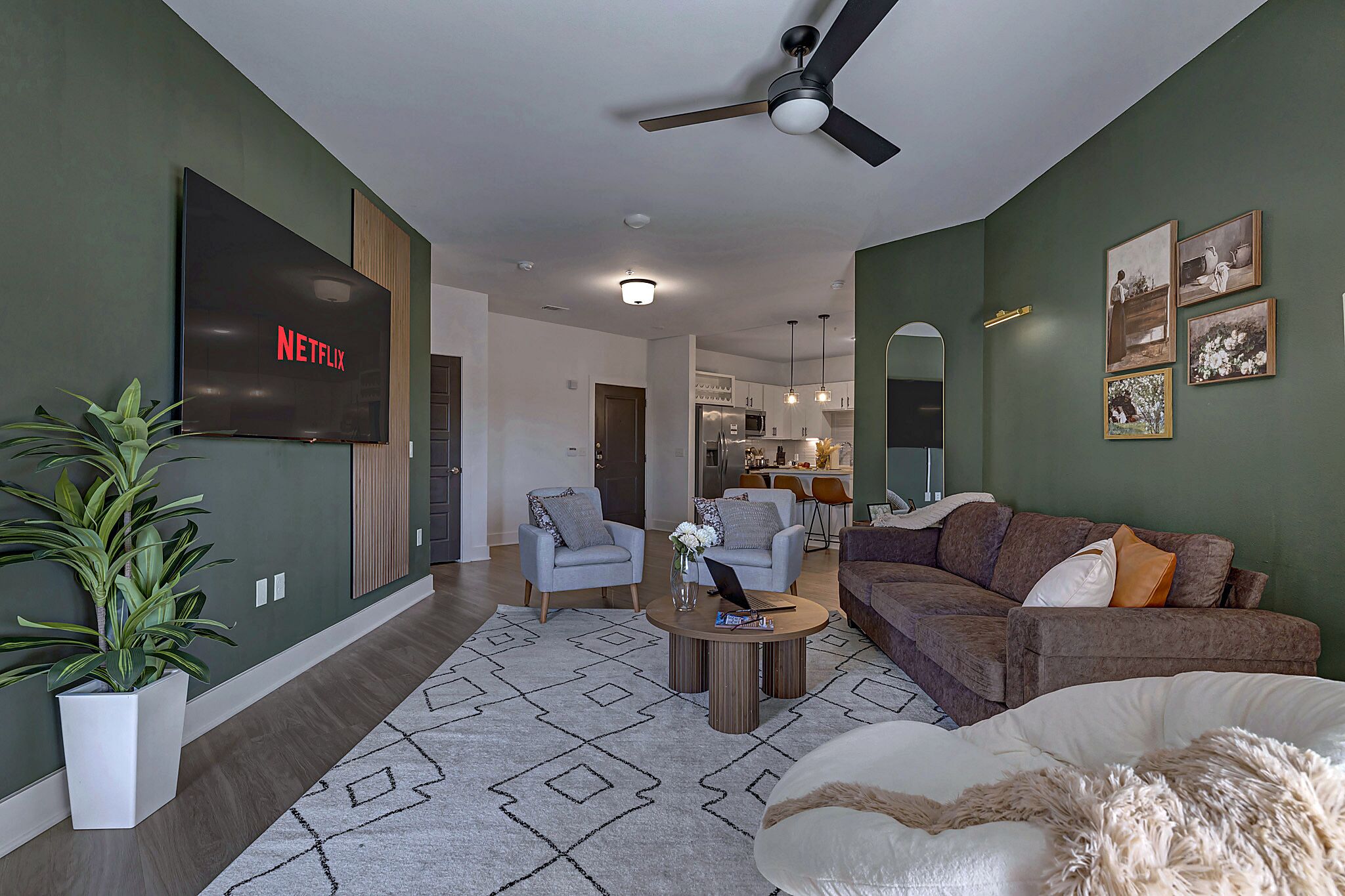 Smart TV, books