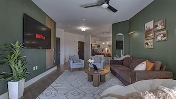 Smart TV, books