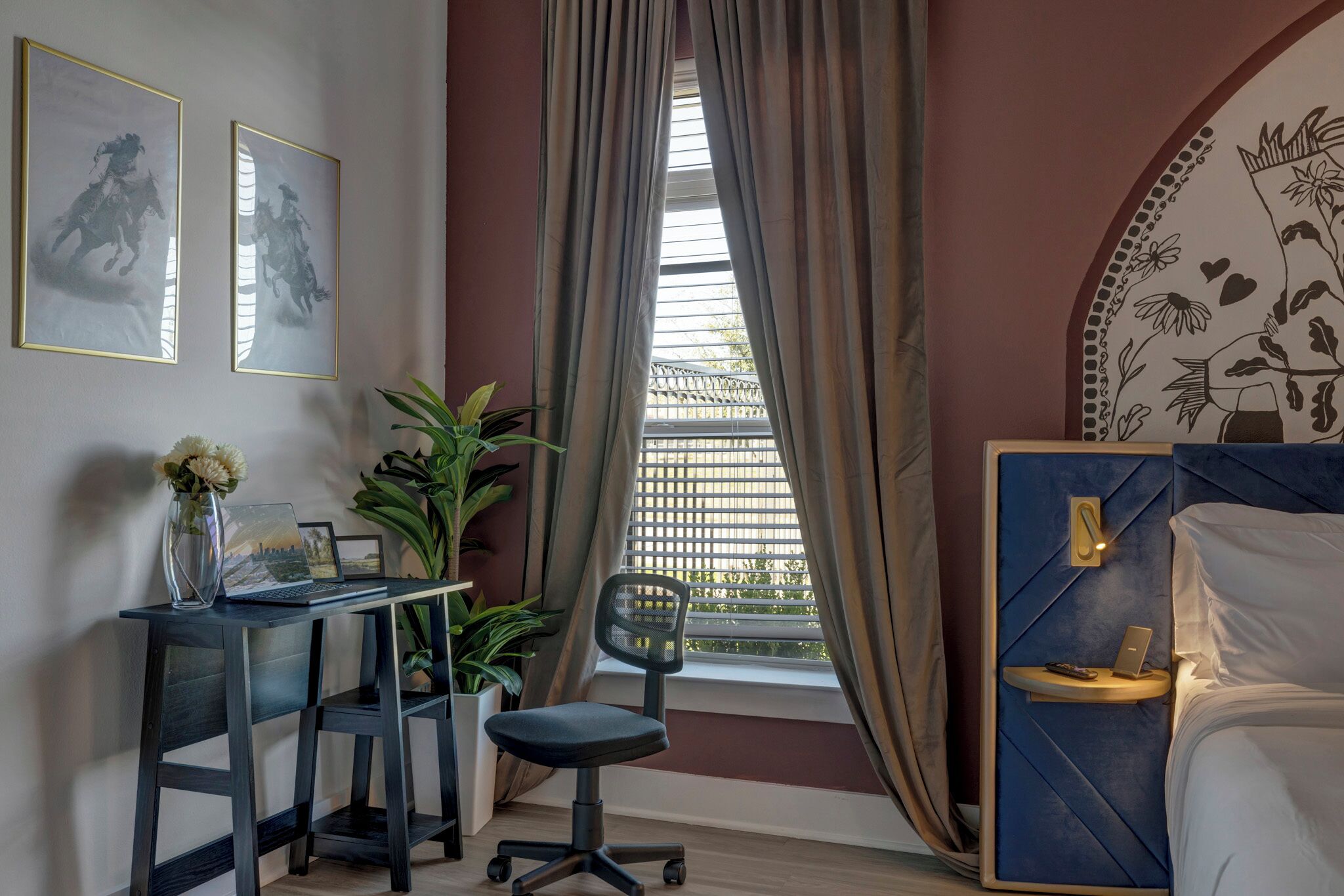 2 chambres, fer et planche à repasser, Wi-Fi, draps fournis