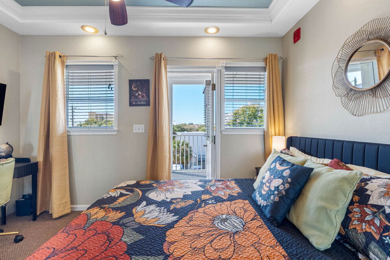 Desk, iron/ironing board, WiFi, bed sheets