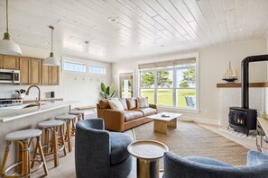 Premier Cottage, Lake View | Interior - Del Mar Dunes (Garrison)