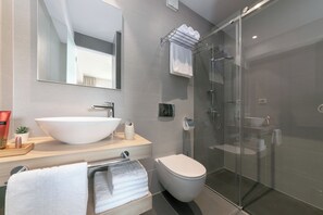 Shower, free toiletries, hair dryer, towels - Premium apartment Kanat 4 with beautiful sea view (Rabac)