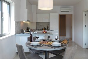Dining - Premium apartment Kanat 4 with beautiful sea view (Rabac)