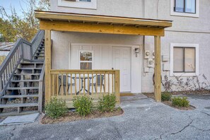 Exterior detail - Everything NEW Studio! Close to Golf and Medical! (Augusta)