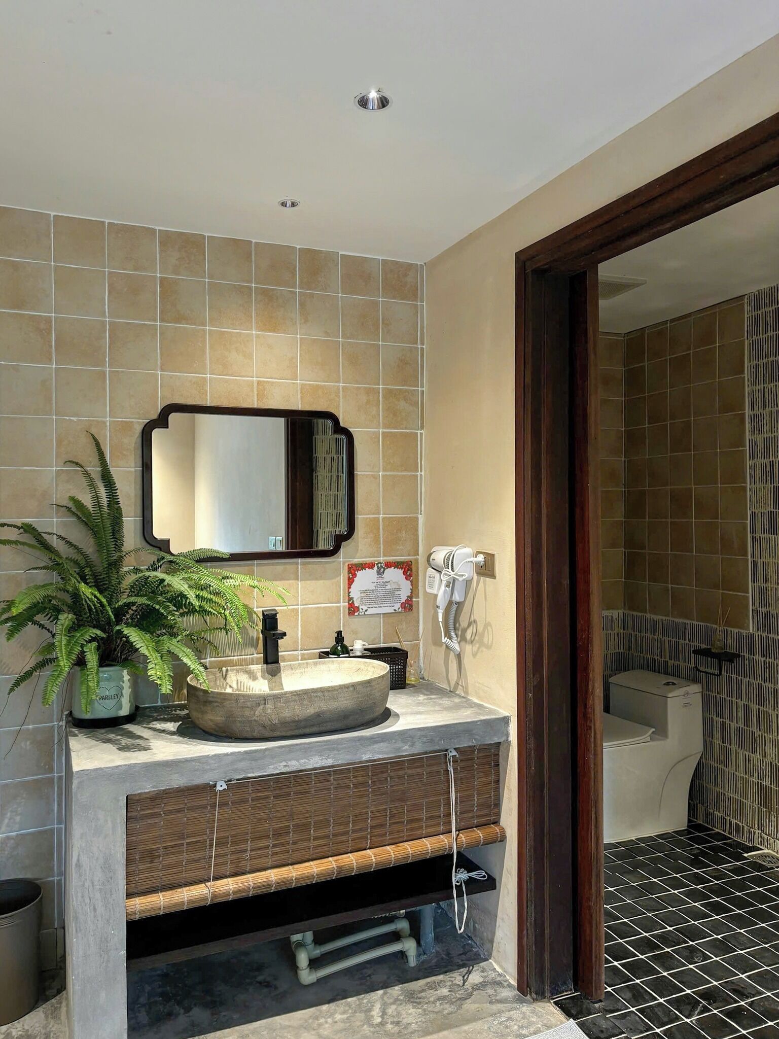 Frette Italian sheets, premium bedding, down duvets, memory-foam beds