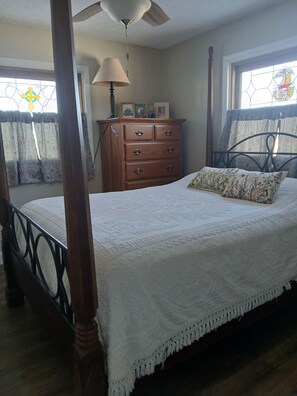 3 habitaciones, tabla de planchar con plancha y wifi gratis 