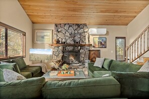 TV, fireplace - Maple Lane w/ Hot Tub & EV charger, Pet Friendly (Big Bear)