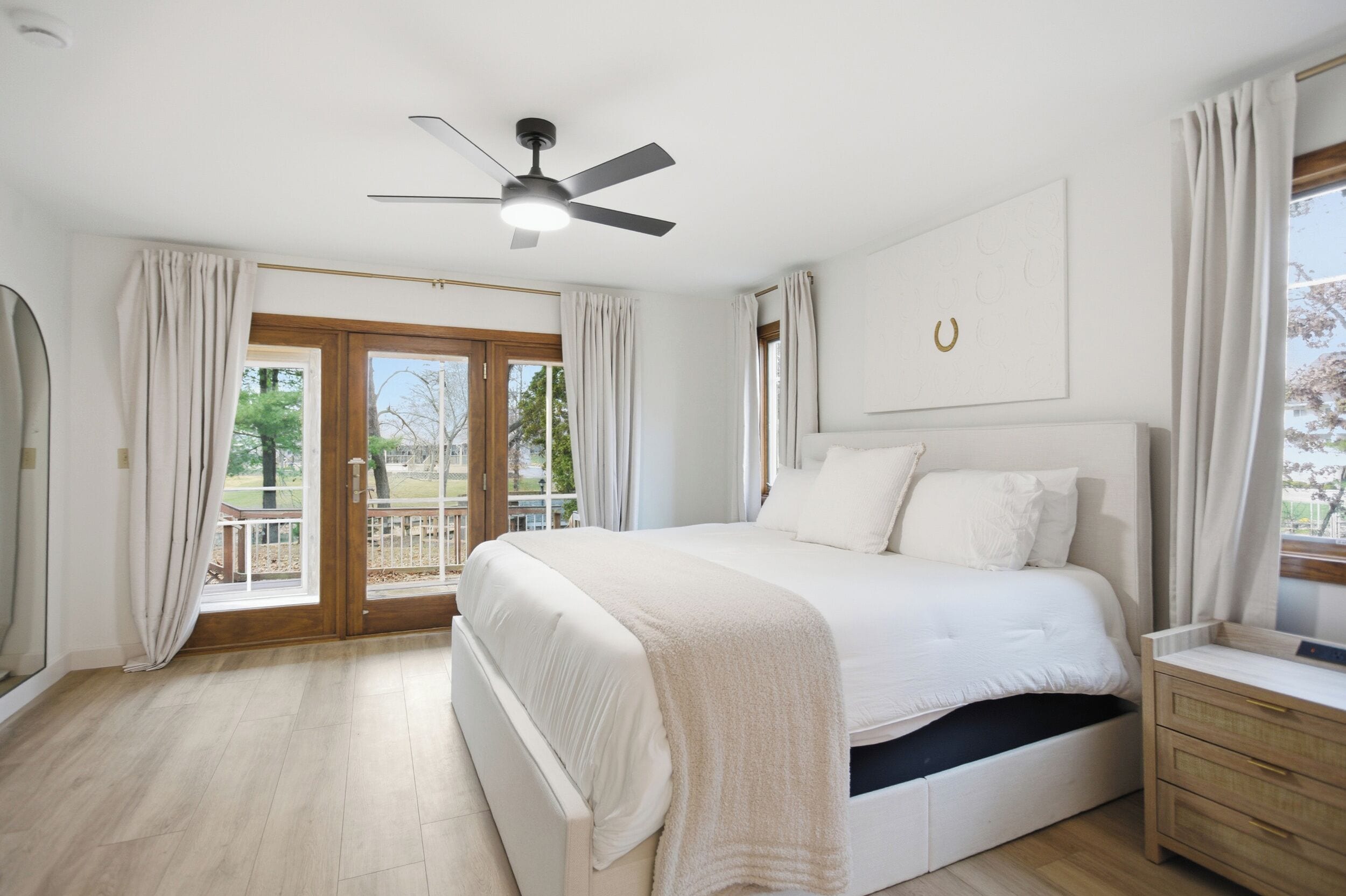 3 chambres, fer et planche à repasser, Wi-Fi, draps fournis