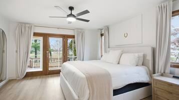 3 chambres, fer et planche à repasser, Wi-Fi, draps fournis