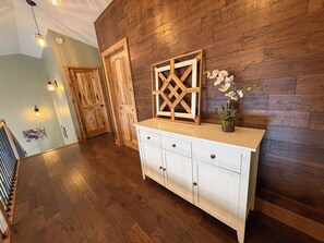 Interior - Rustic 3-BR Home. Wooded Setting w/Private Pond and Trail. (Mount Gilead)
