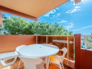 Outdoor dining - Apartment for 8, terrace, Wi-Fi, sea view (Roquebrune-Cap-Martin)