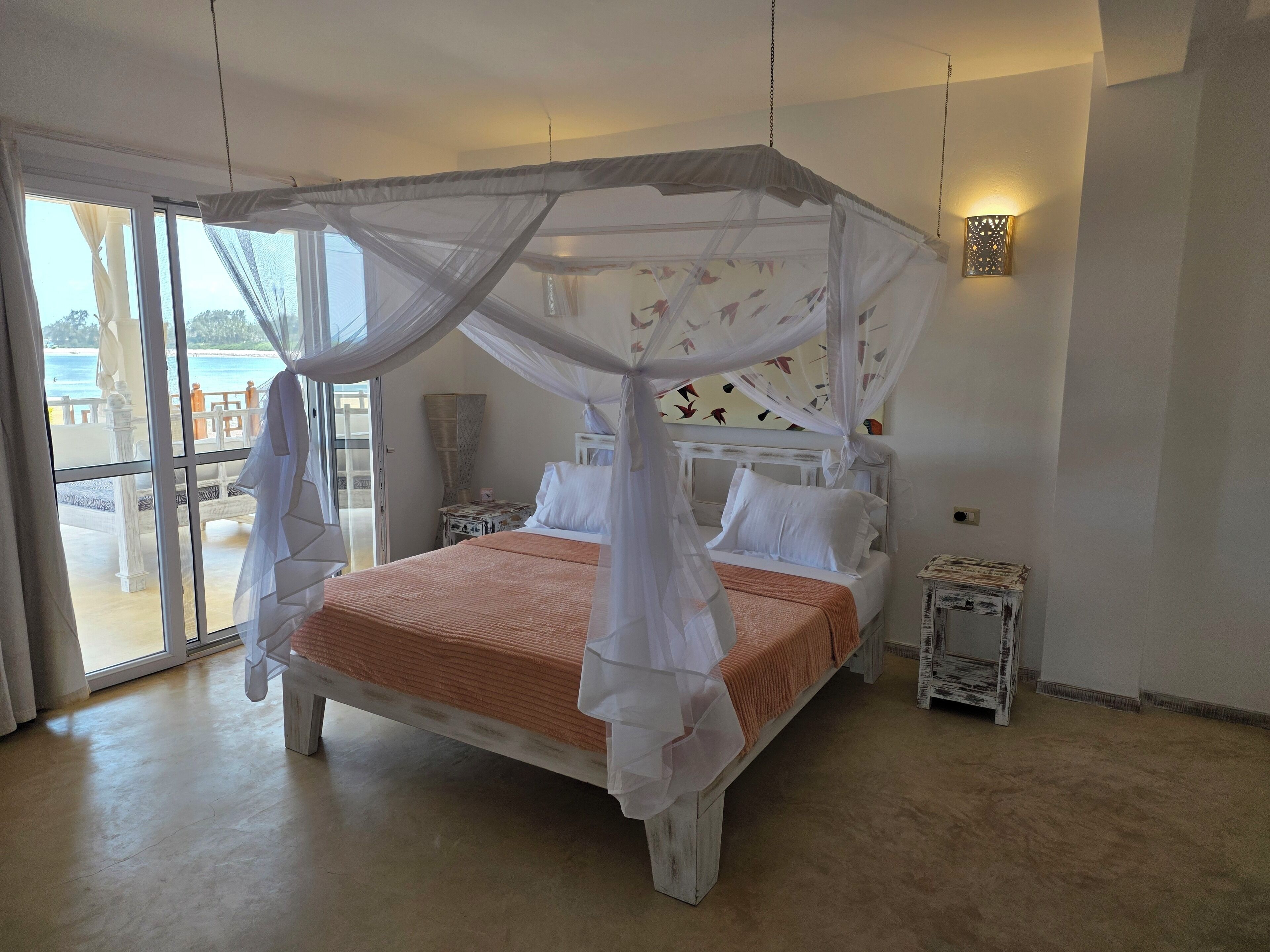 2 bedrooms, in-room safe, iron/ironing board, WiFi (free)